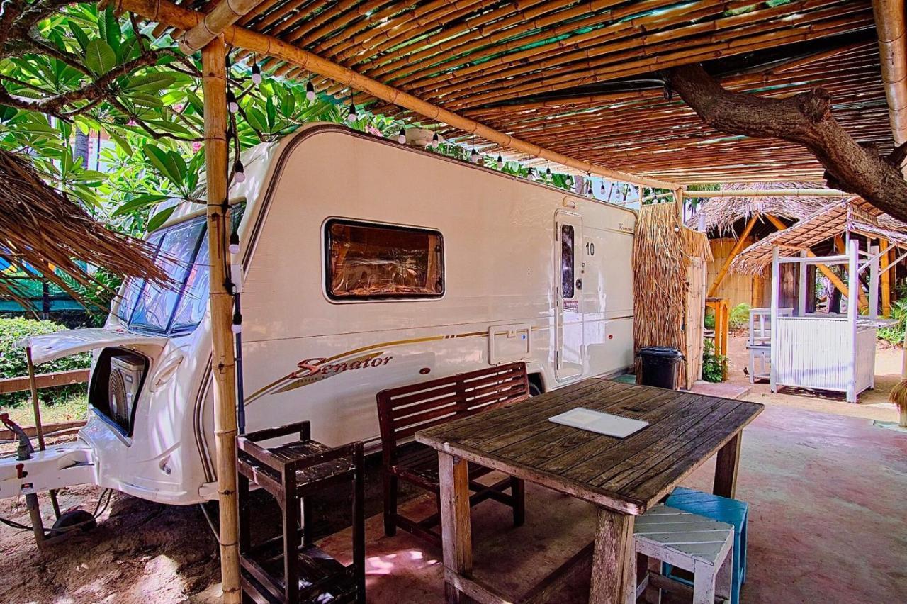 Beach House Camp نا جومتين المظهر الخارجي الصورة